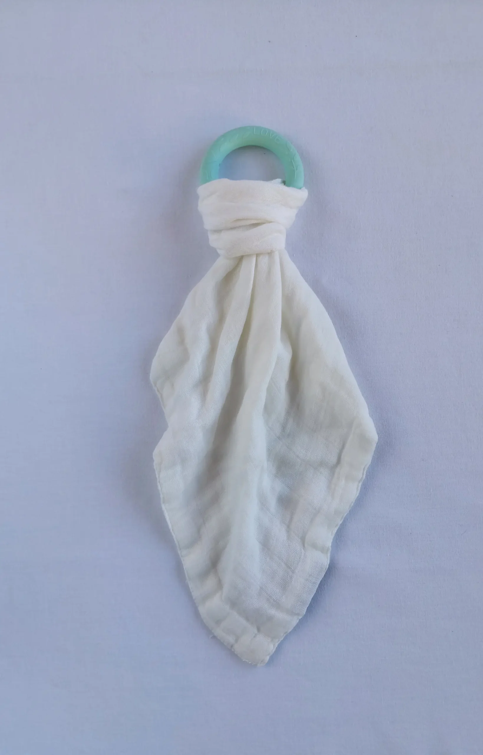 Silicone teether with bamboo baby comforter cloth - White